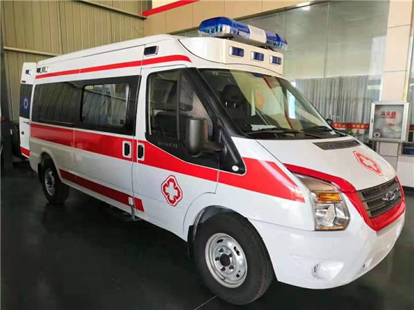 石林福特V362救护车